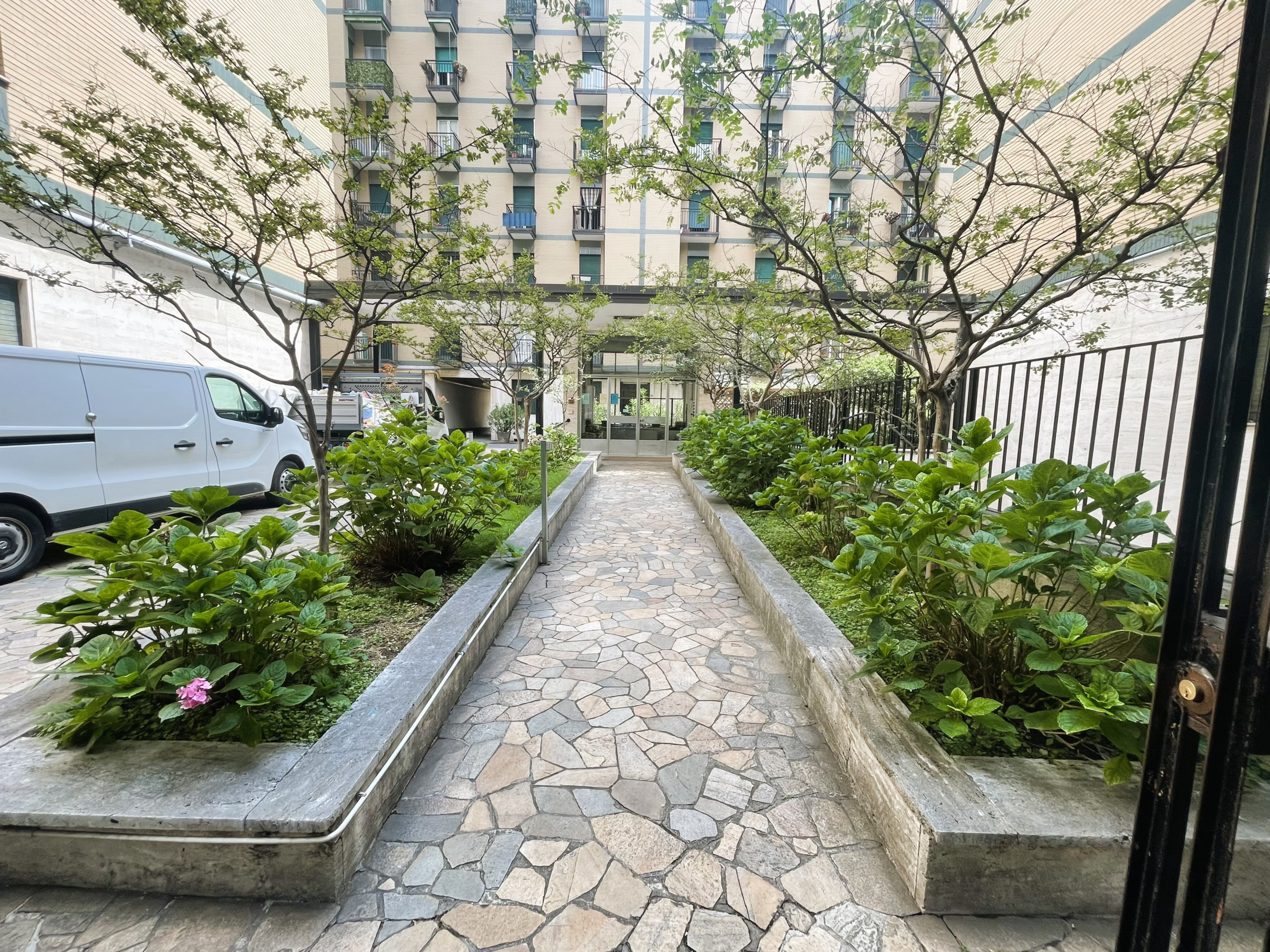 20250724_105307327_iOS