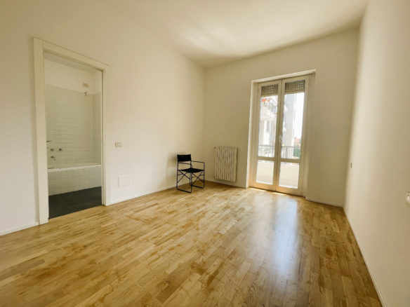 20250808 111637714 iOS