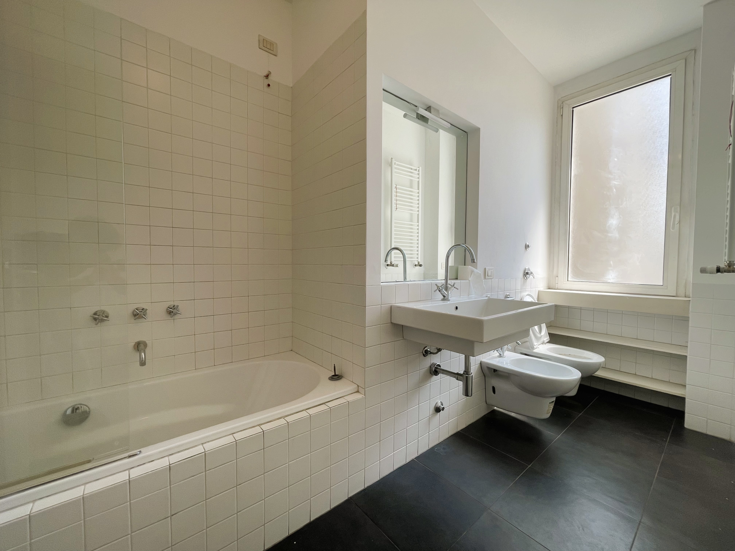 20250808_111727438_iOS