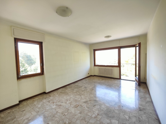 Trilocale – Vista lago – Luino