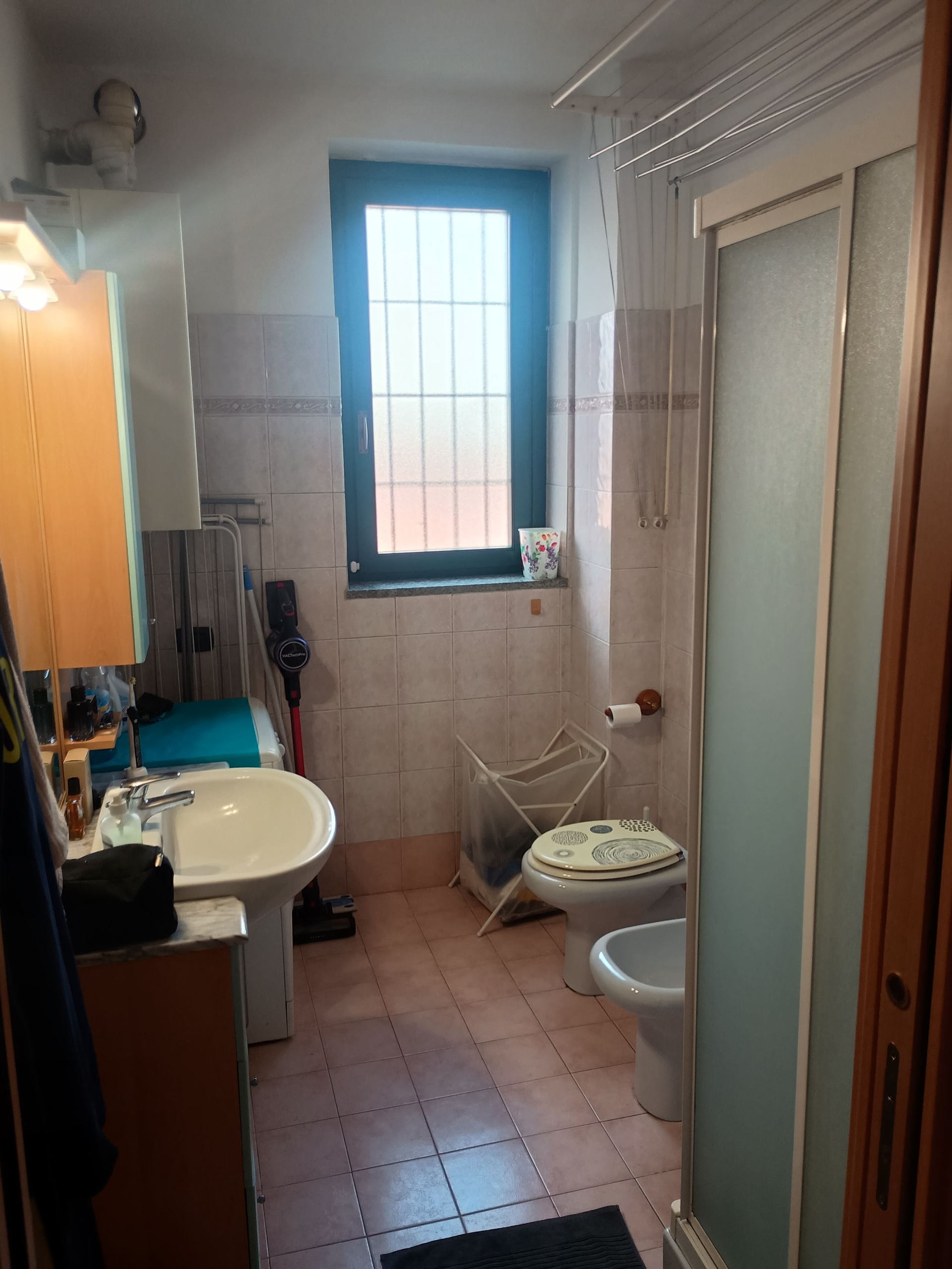 Bagno Bilocale con balcone + box a parte MM Cimiano