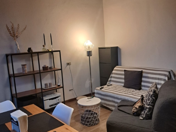 AFFITTASI BILOCALE ARREDATO PER 6 MESI, MM LAMBRATE.