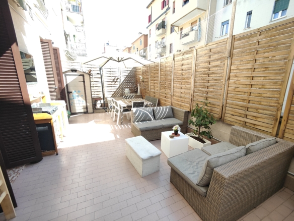 3 locali di 64 mq oltre terrazzo 40 mq