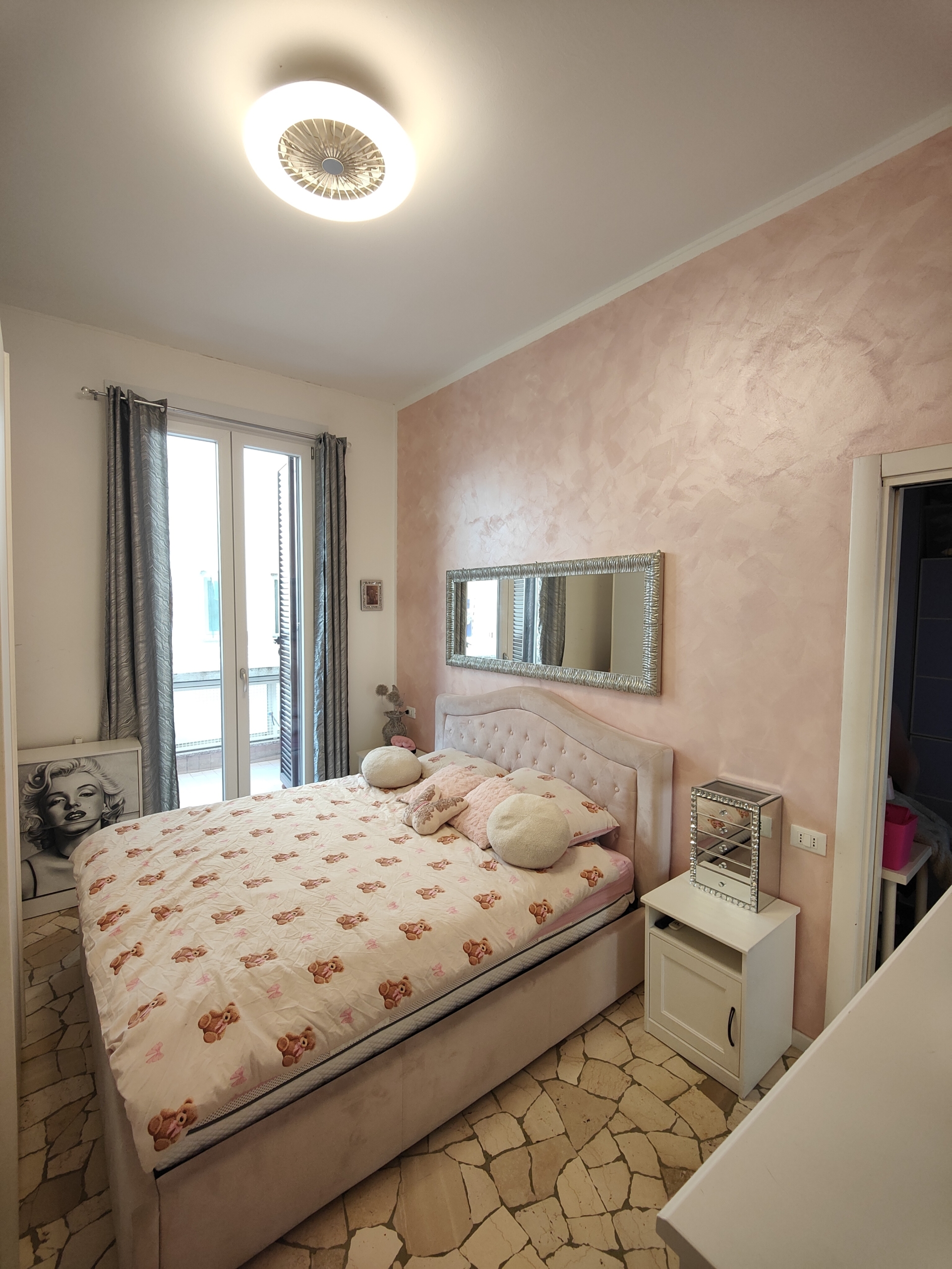 IMG20260328115604 3 locali di 64 mq oltre terrazzo 40 mq