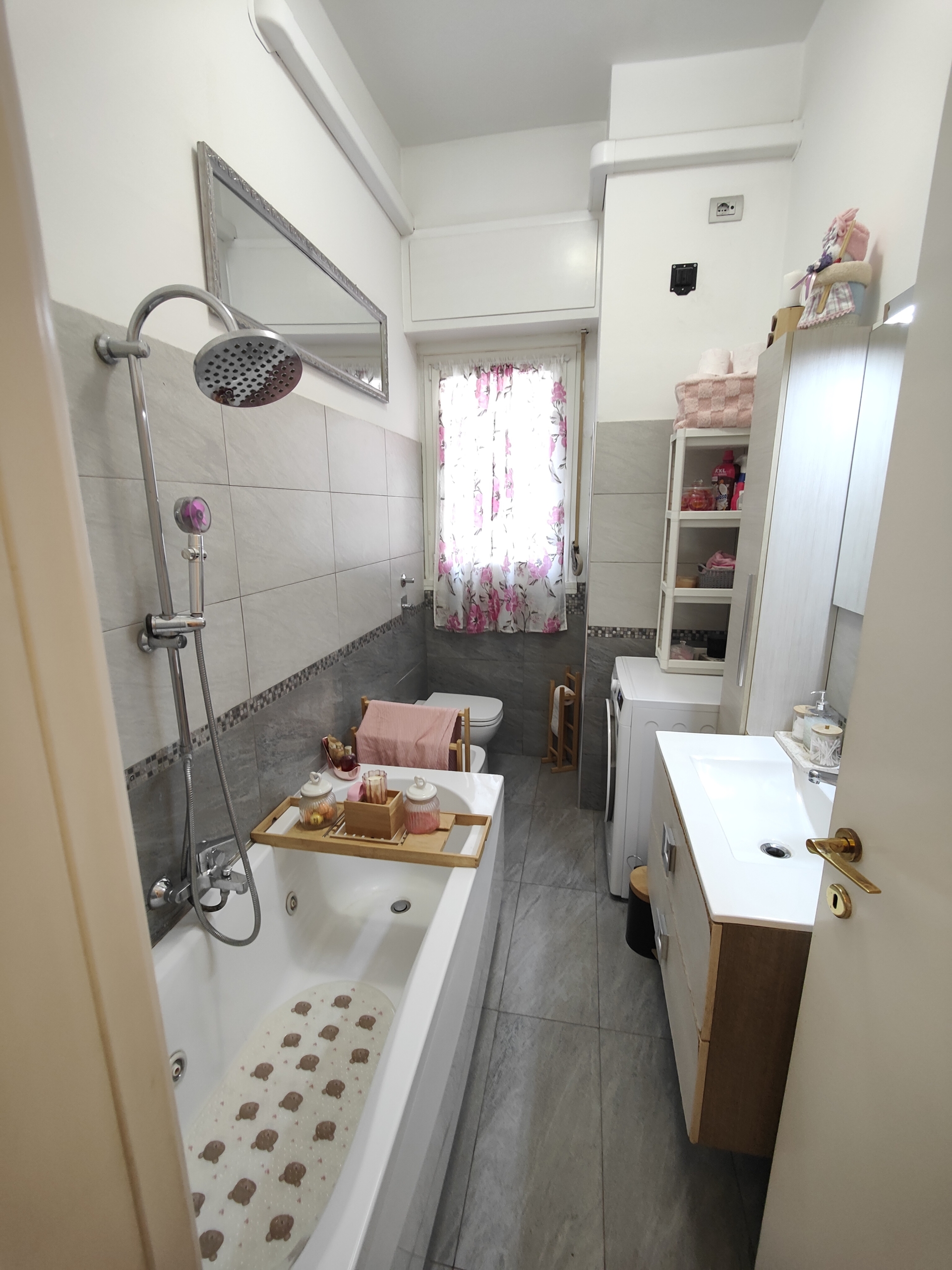 IMG20260328115810 3 locali di 64 mq oltre terrazzo 40 mq