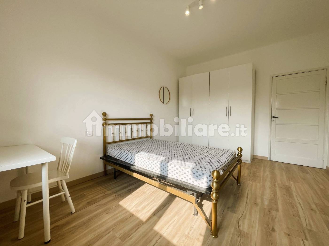 17 AFFITTO 2 LOCALI RISTRUTTURATO – ULTIMO PIANO – Città Studi