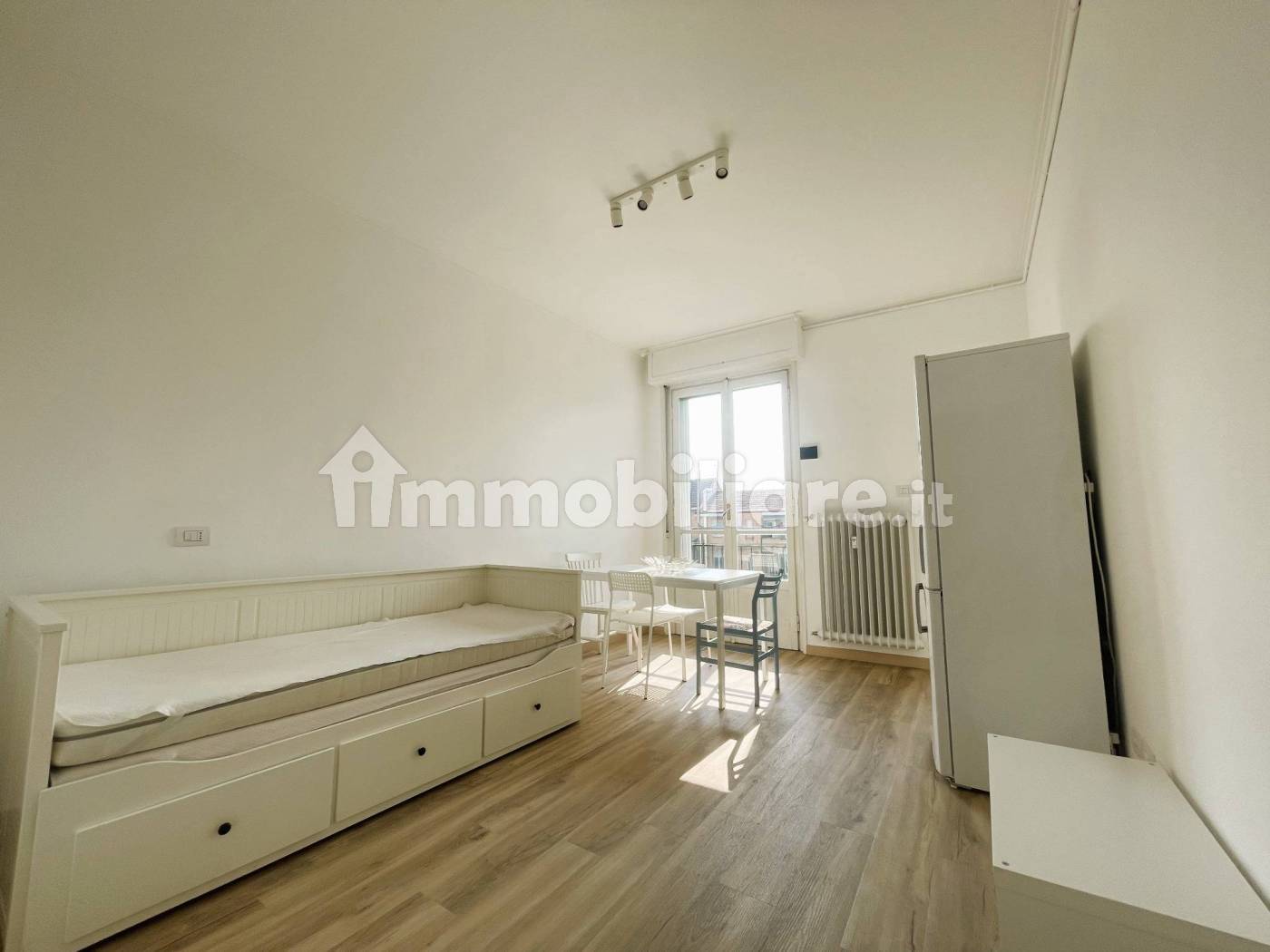 3 AFFITTO 2 LOCALI RISTRUTTURATO – ULTIMO PIANO – Città Studi